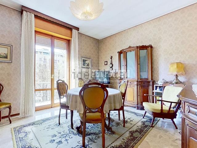 Appartamento in vendita di 100 m² in Via C. Prampolini, 12