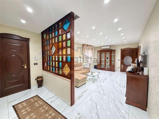 Appartamento in vendita di 100 m² in Via Colonne