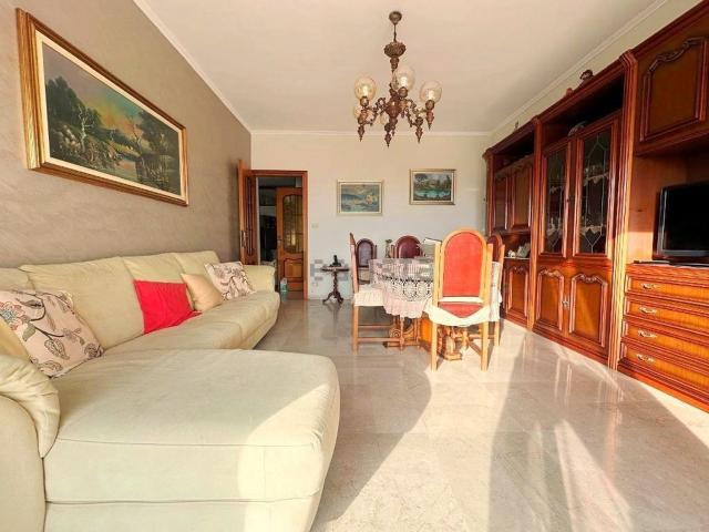 Appartamento in vendita di 100 m² in Via Colonnello Aprosio