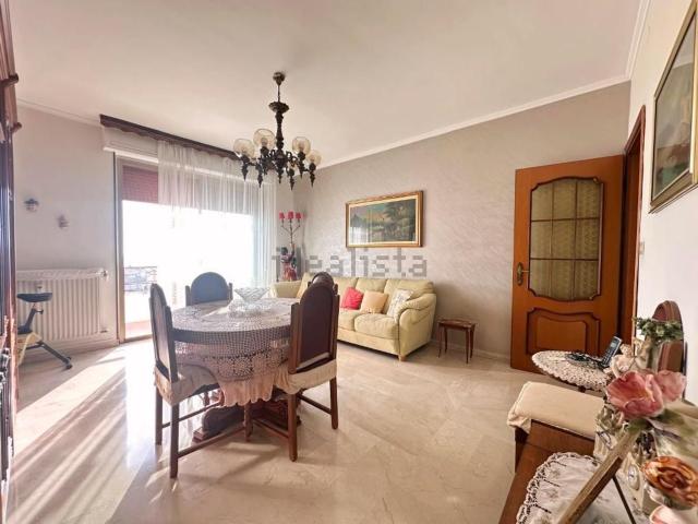 Appartamento in vendita di 100 m² in Via Colonnello Aprosio