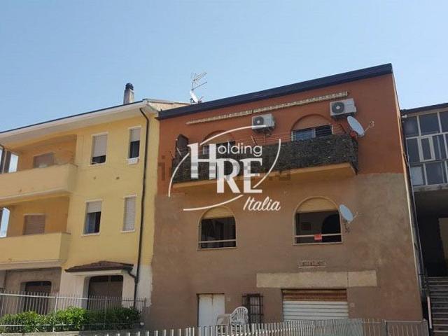 Appartamento in vendita di 100 m² in Via Cosenza, 63