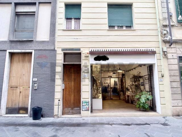 Appartamento in vendita di 100 m² in Via Cosimo Ridolfi, 96