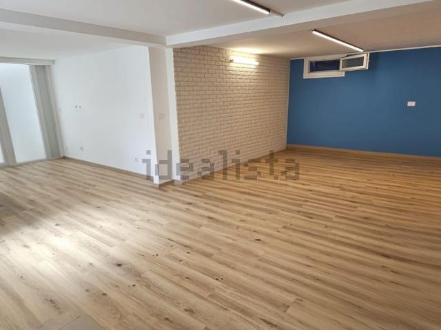 Appartamento in vendita di 100 m² in Via Costa Verde, 9