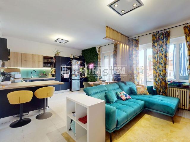 Appartamento in vendita di 100 m² in Via Cavour, 15
