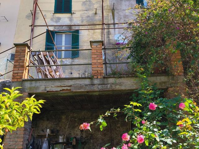 Appartamento in vendita di 100 m² in Via Cavour, 36
