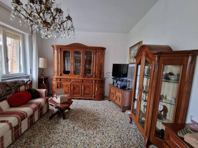 Appartamento in vendita di 100 m² in Via Caduti della Libertà