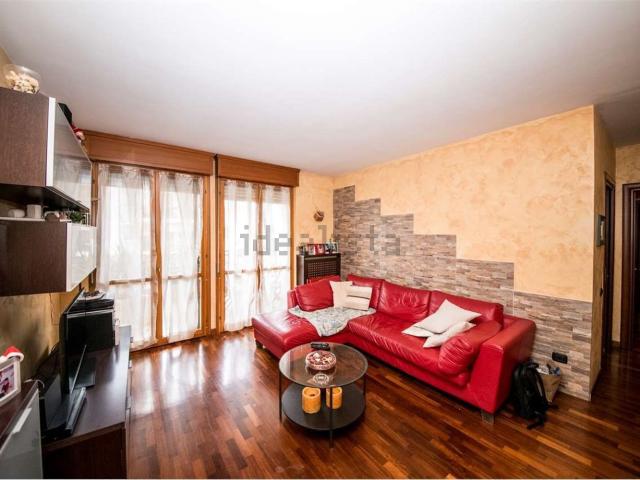 Appartamento in vendita di 100 m² in Via Caduti in Missione di Pace, 11