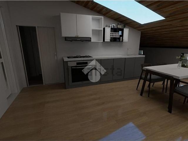 Appartamento in vendita di 100 m² in Via Calamino, 15