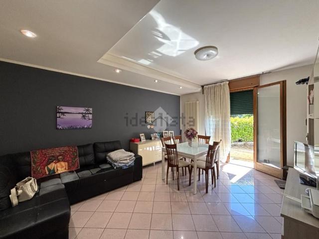 Appartamento in vendita di 100 m² in Via Caltana, 1010