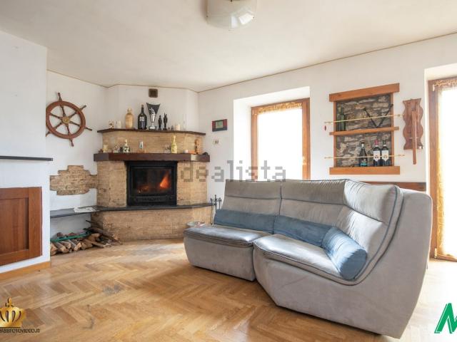 Appartamento in vendita di 100 m² in Via Calvari