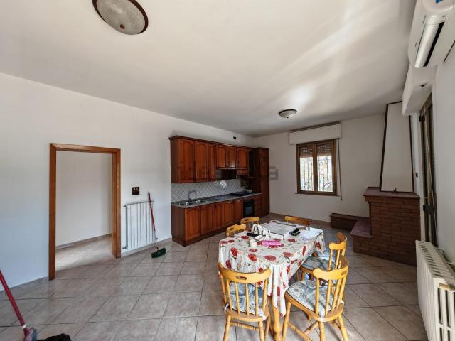 Appartamento in vendita di 100 m² in Via Camillo Benso Conte di Cavour, 89