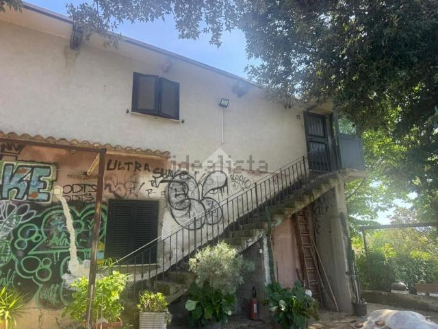 Appartamento in vendita di 100 m² in Via Cancellata di Mezzo, 1
