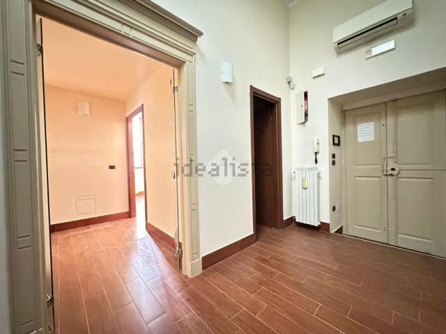 Appartamento in vendita di 100 m² in Via Cap Raimondo Pece, 49