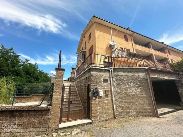 Appartamento in vendita di 100 m² in Via Carlo Cattaneo, 3