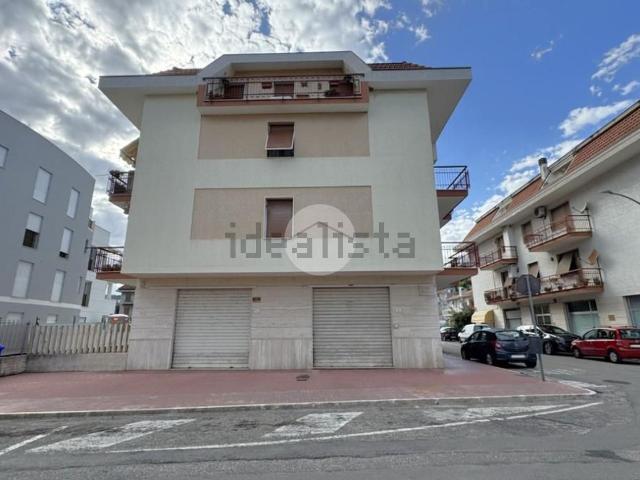 Appartamento in vendita di 100 m² in Via Carlo Crivelli, 17