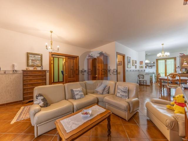 Appartamento in vendita di 100 m² in Via Carlo Alberto Dalla Chiesa