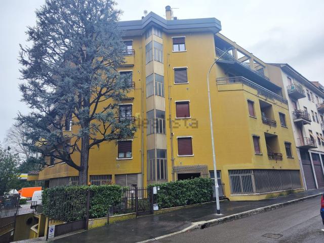 Appartamento in vendita di 100 m² in Via Carlo Porta, 63
