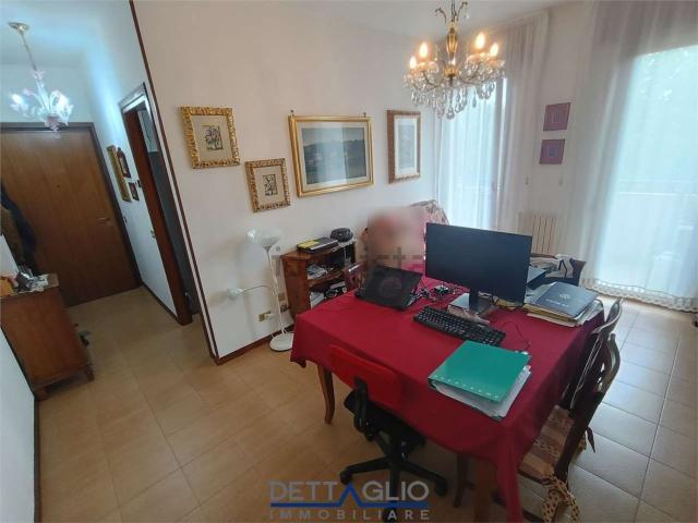 Appartamento in vendita di 100 m² in Via Carlo Rosselli, 10