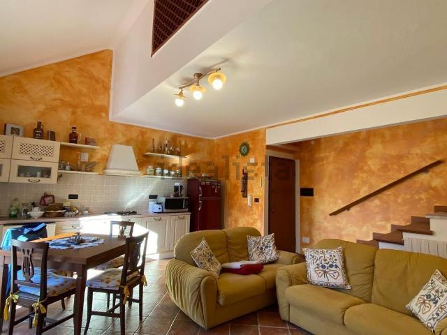 Appartamento in vendita di 100 m² in Via Carlina, 9