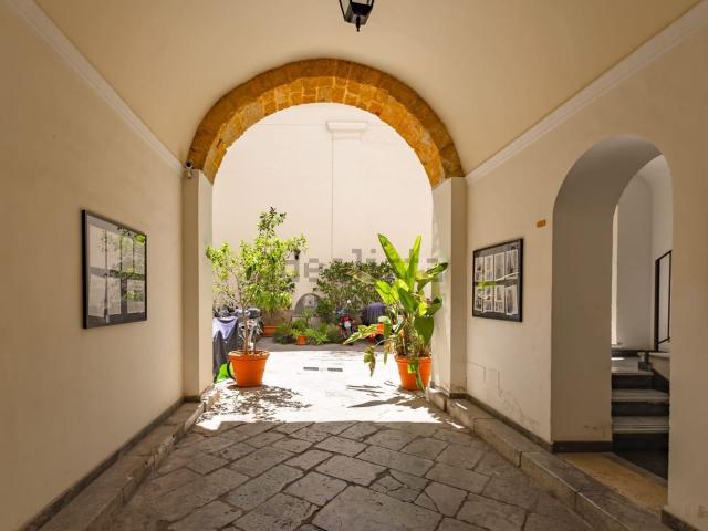 Appartamento in vendita di 100 m² in Via Carrettieri, 8