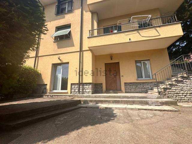 Appartamento in vendita di 100 m² in Via Carribbio