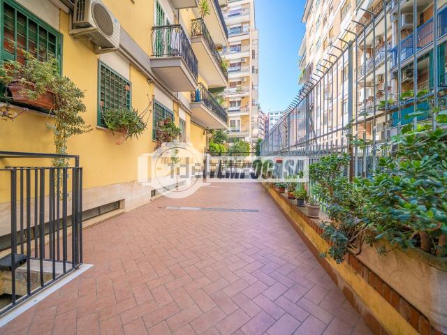 Appartamento in vendita di 100 m² in Via Casimiro Teja