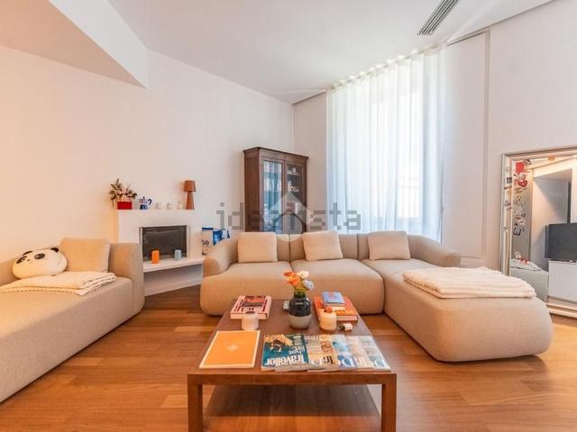 Appartamento in vendita di 100 m² in Via Castelfidardo, 8