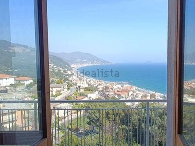 Appartamento in vendita di 100 m² in Via Castello Romano