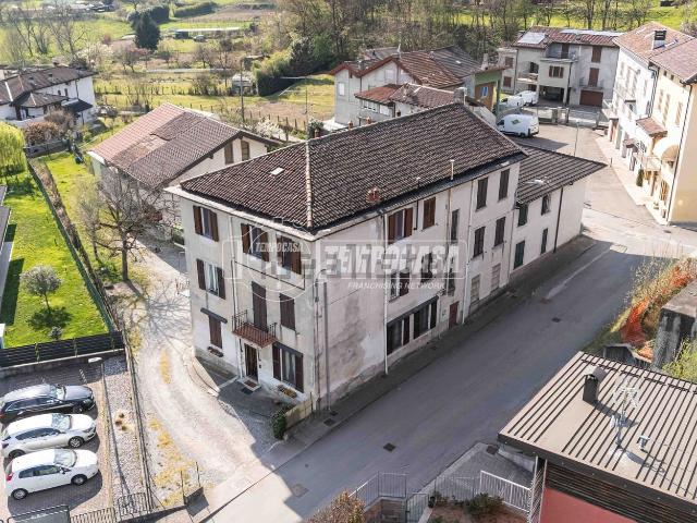 Appartamento in vendita di 100 m² in Via Ceppetto, 3