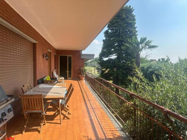 Appartamento in vendita di 100 m² in Via Cervinia, 6