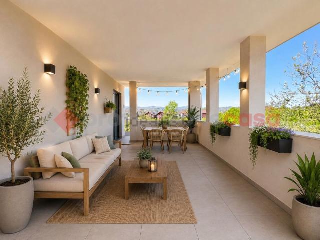 Appartamento in vendita di 100 m² in Via Ceserio