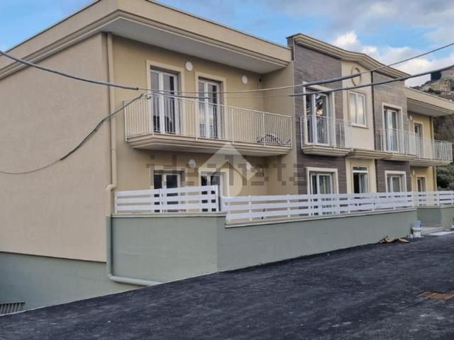 Appartamento in vendita di 100 m² in Via Cirignano, 10
