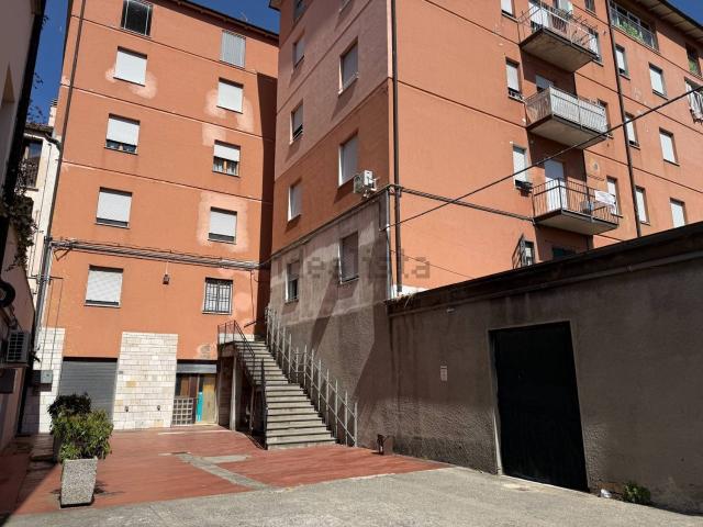 Appartamento in vendita di 100 m² in Via Claudia, 2050