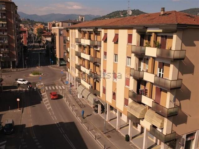 Appartamento in vendita di 100 m² in Via Cremona