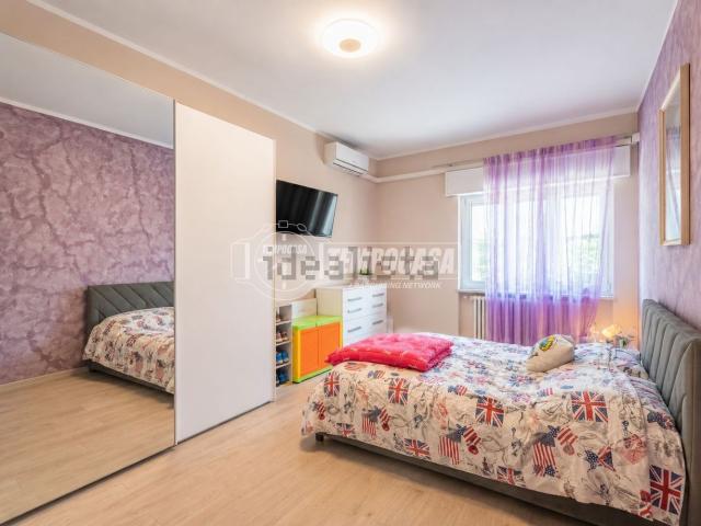 Appartamento in vendita di 100 m² in Via Cristoforo Colombo, 1