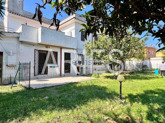 Appartamento in vendita di 100 m² in Via A. Zezon