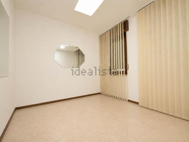 Appartamento in vendita di 100 m² in Via A. Saffi