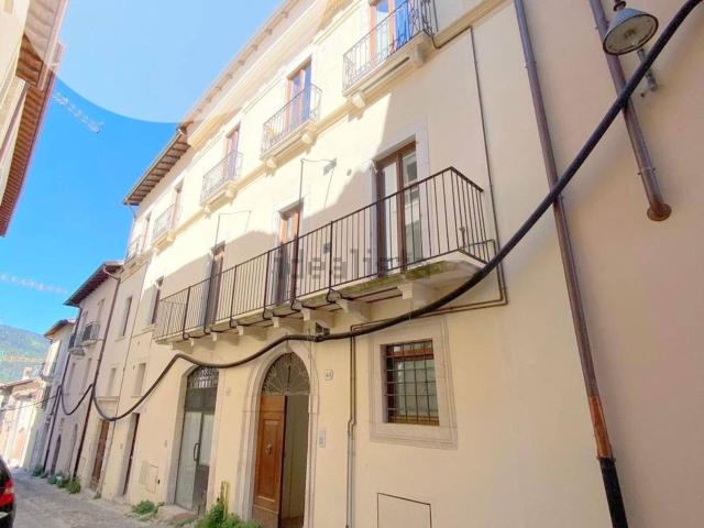Appartamento in vendita di 100 m² in Via Antonelli, 44
