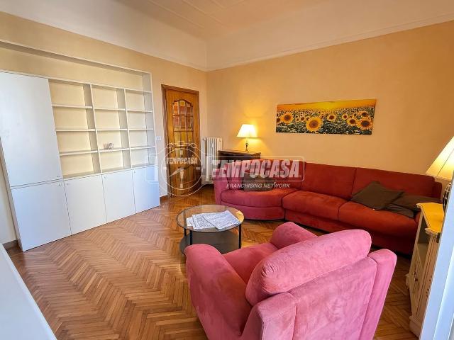 Appartamento in vendita di 100 m² in Via Antonio Cantore, 6