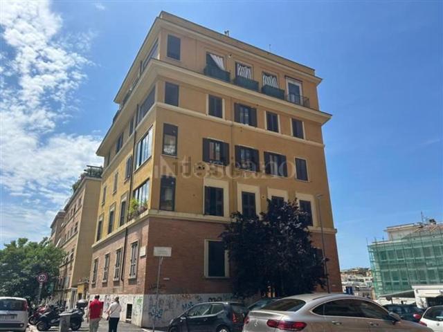 Appartamento in vendita di 100 m² in Via Antonio Cesari