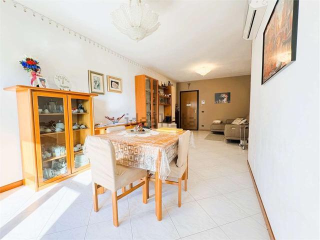 Appartamento in vendita di 100 m² in Via Antonio de Curtis