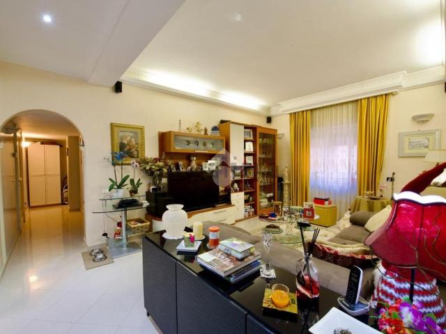 Appartamento in vendita di 100 m² in Via Antonio Forni, 49
