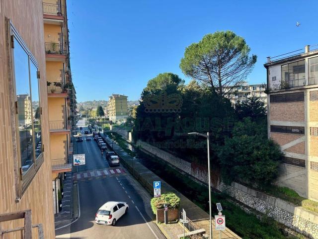 Appartamento in vendita di 100 m² in Via Antonio Gramsci, 17