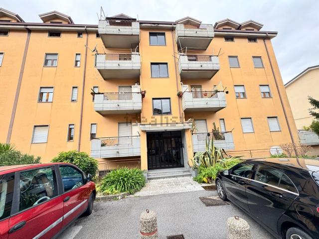 Appartamento in vendita di 100 m² in Via Angelo Rubino