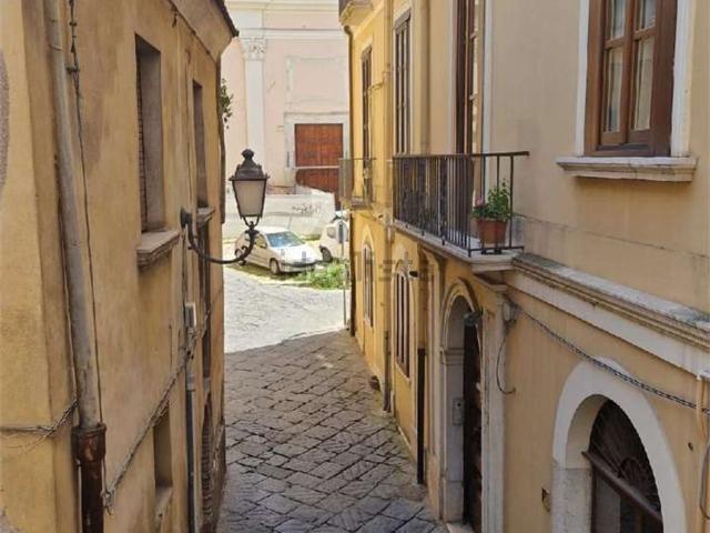 Appartamento in vendita di 100 m² in Via Annunziata