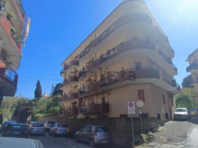 Appartamento in vendita di 100 m² in Via Acquavena