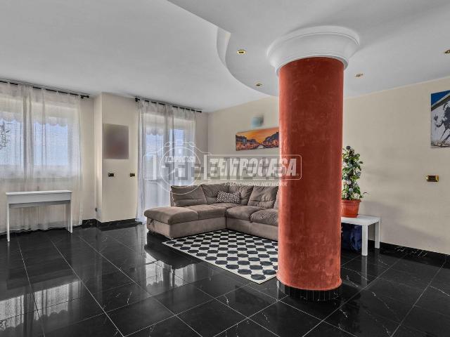 Appartamento in vendita di 100 m² in Via Agostino de Pretis, 44