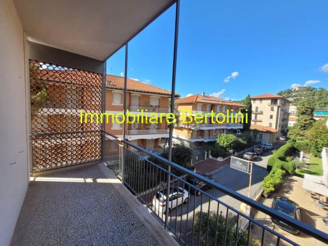 Appartamento in vendita di 100 m² in Via Agostino Noaro