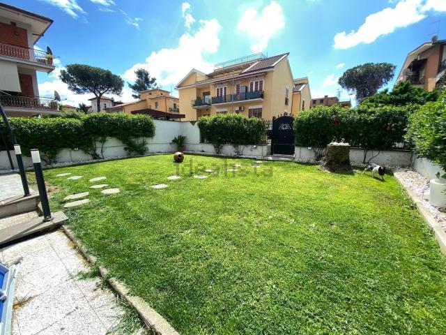 Appartamento in vendita di 100 m² in Via al Quarto Miglio, 40