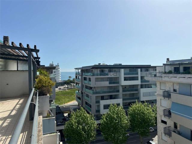 Appartamento in vendita di 100 m² in Via Alberto D&apos  Andrea, 2